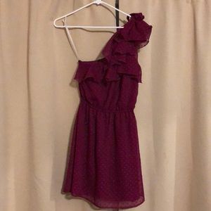 One shoulder magenta dress